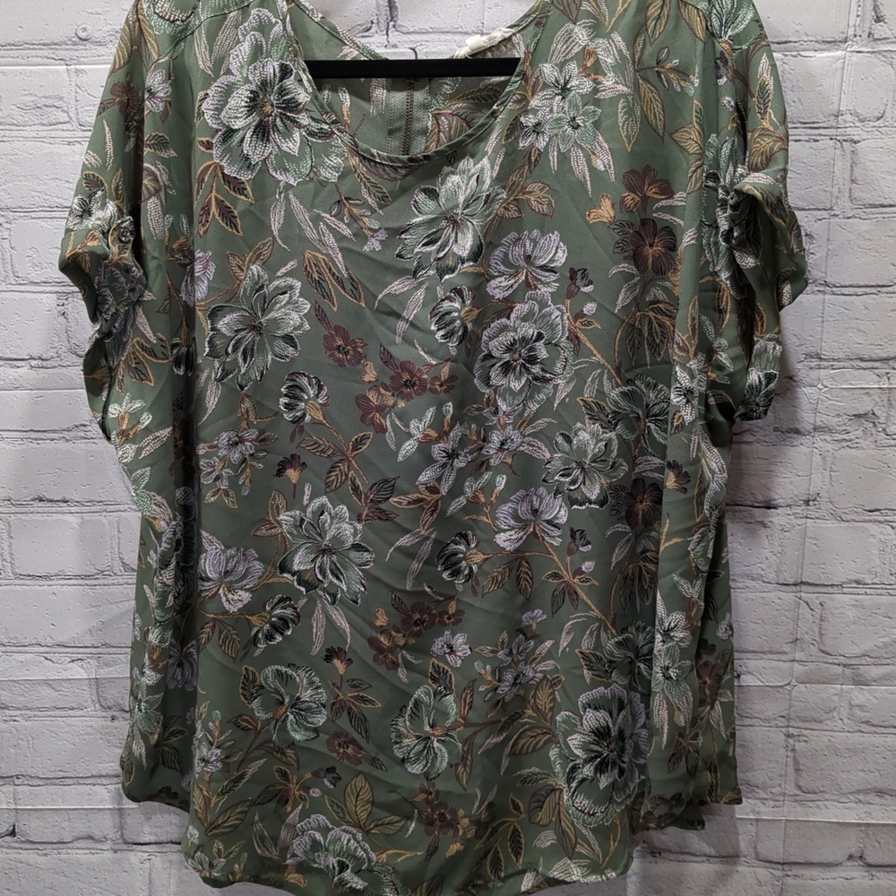 Women's 1X Plus Maurice's Floral Blouse Top Shirt